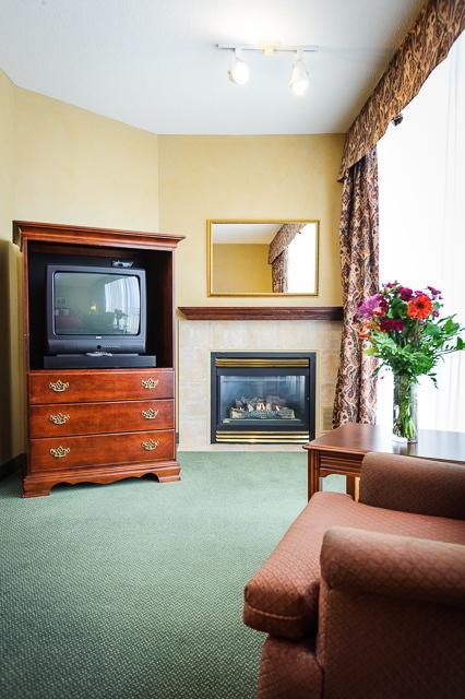 Peterborough Inn & Suites Hotel Zimmer foto